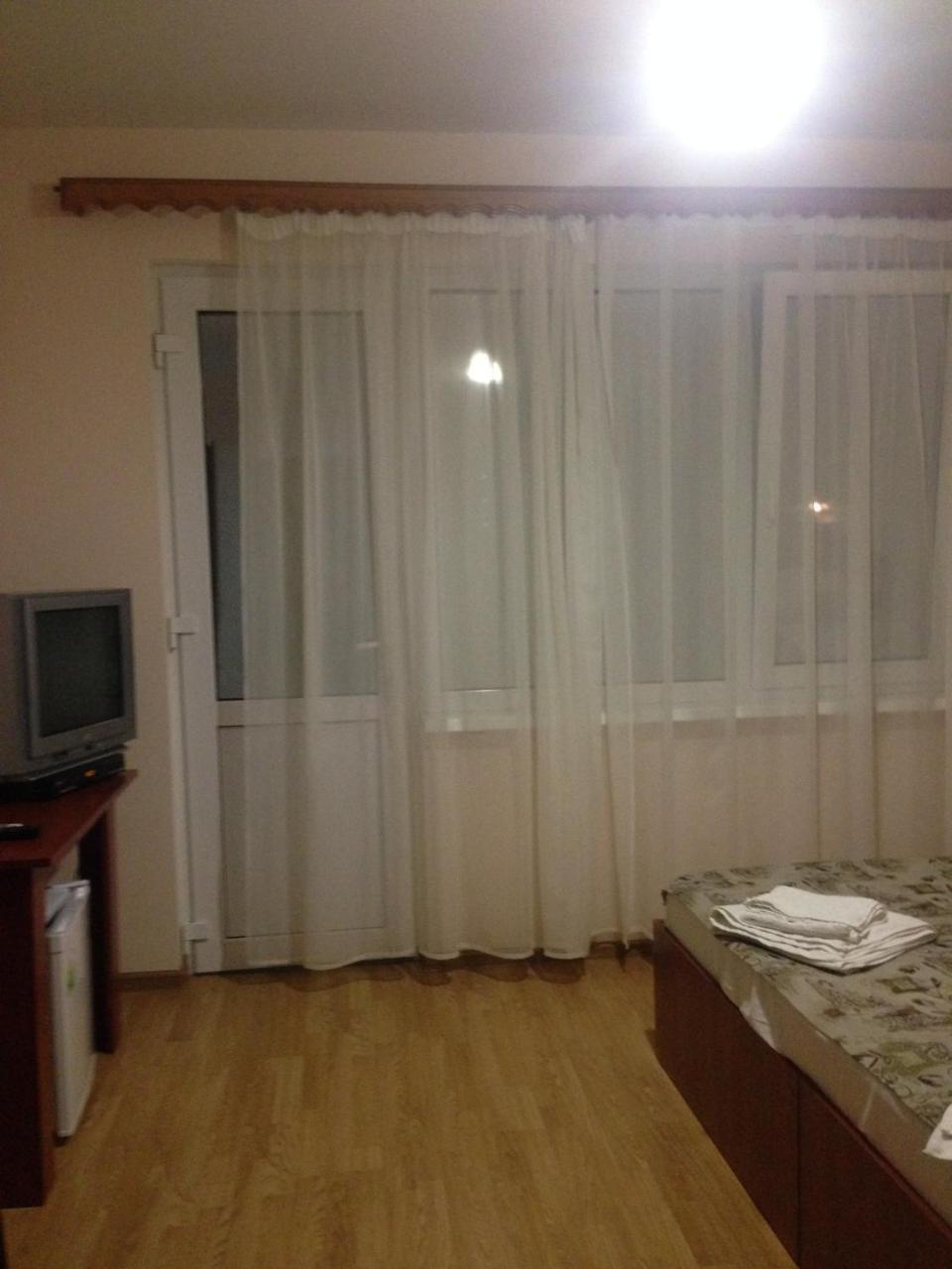 Отель Гостевой дом Званба Гагра Экстерьер фото